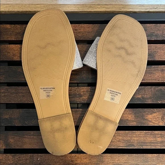 Soda Women's Silver Sparkle Sandals - Picture 2 of 2